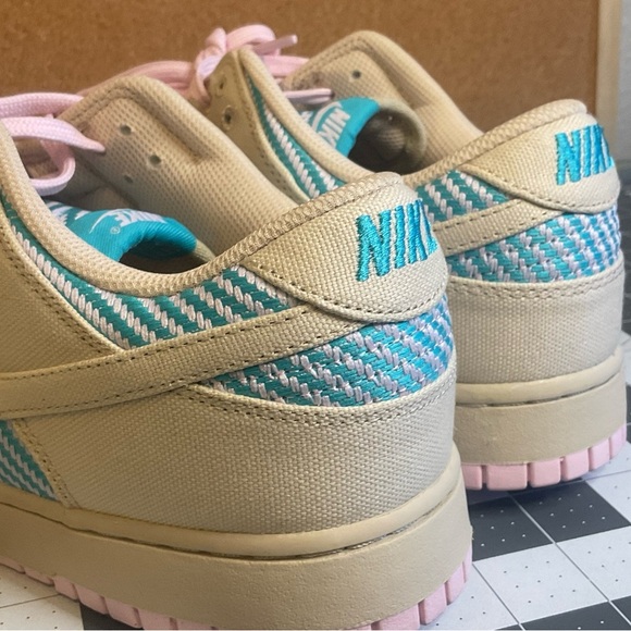 Nike🔥 dunks
Heat wave
Brand new
*rare
NWOT - Picture 4 of 13